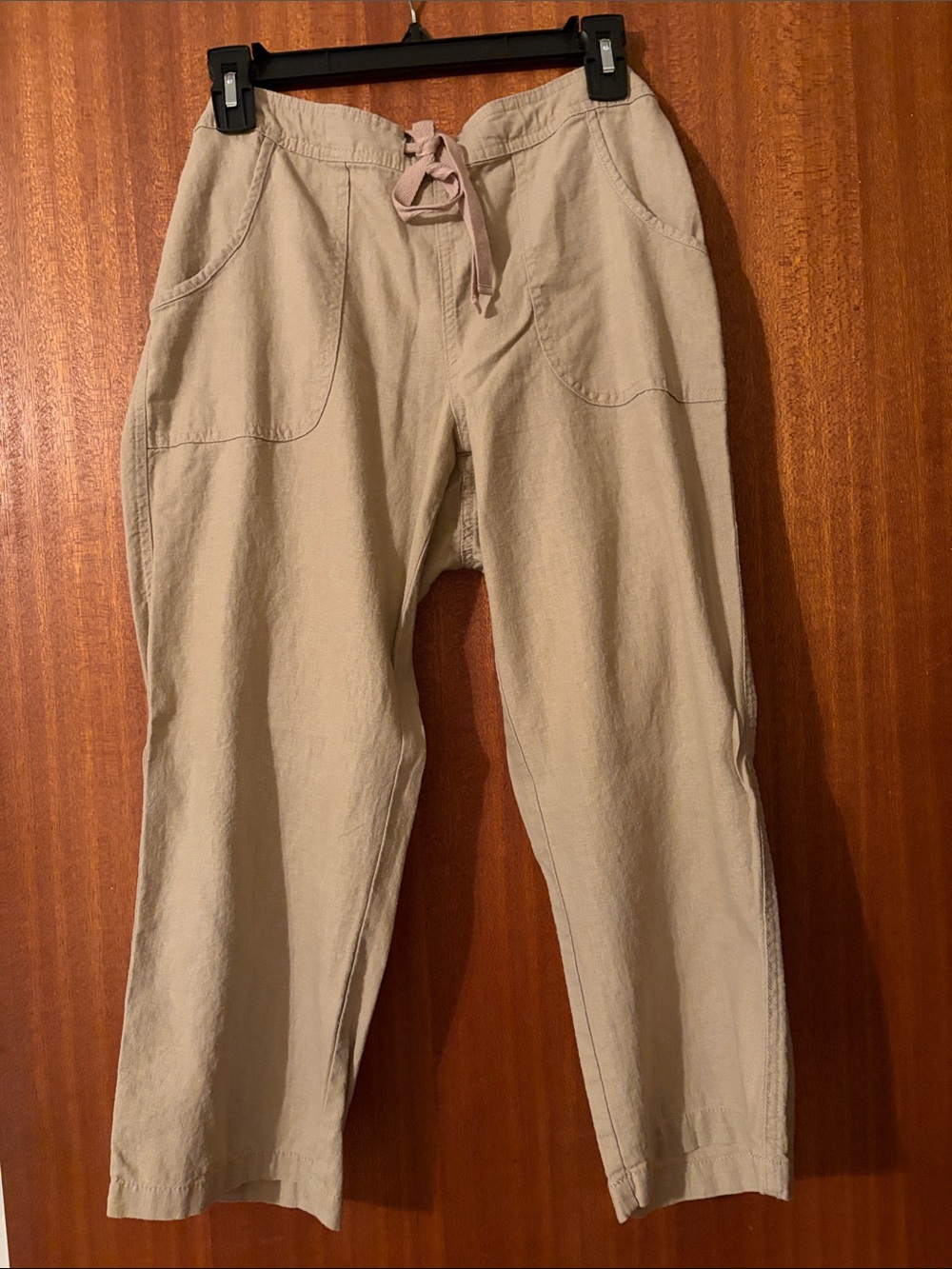 Per Se Women's Light Beige Drawstring Capris